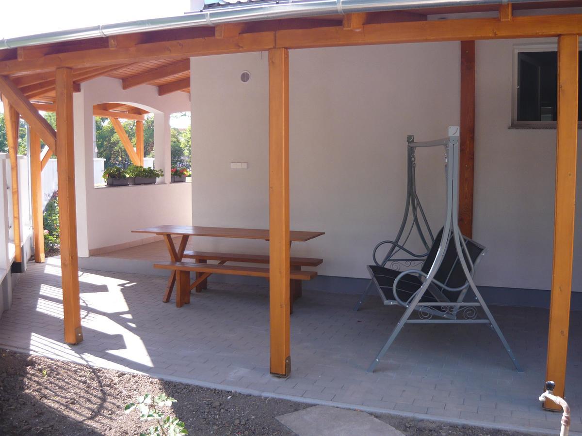 Ferienwohnung Keresztmama Haza Hajdúszoboszló Exterior foto
